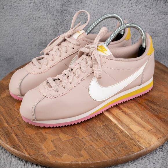 Nike Cortez Basic Shoes Women Size 9.5 Classic Running 807471-201 - Picture 3 of 8